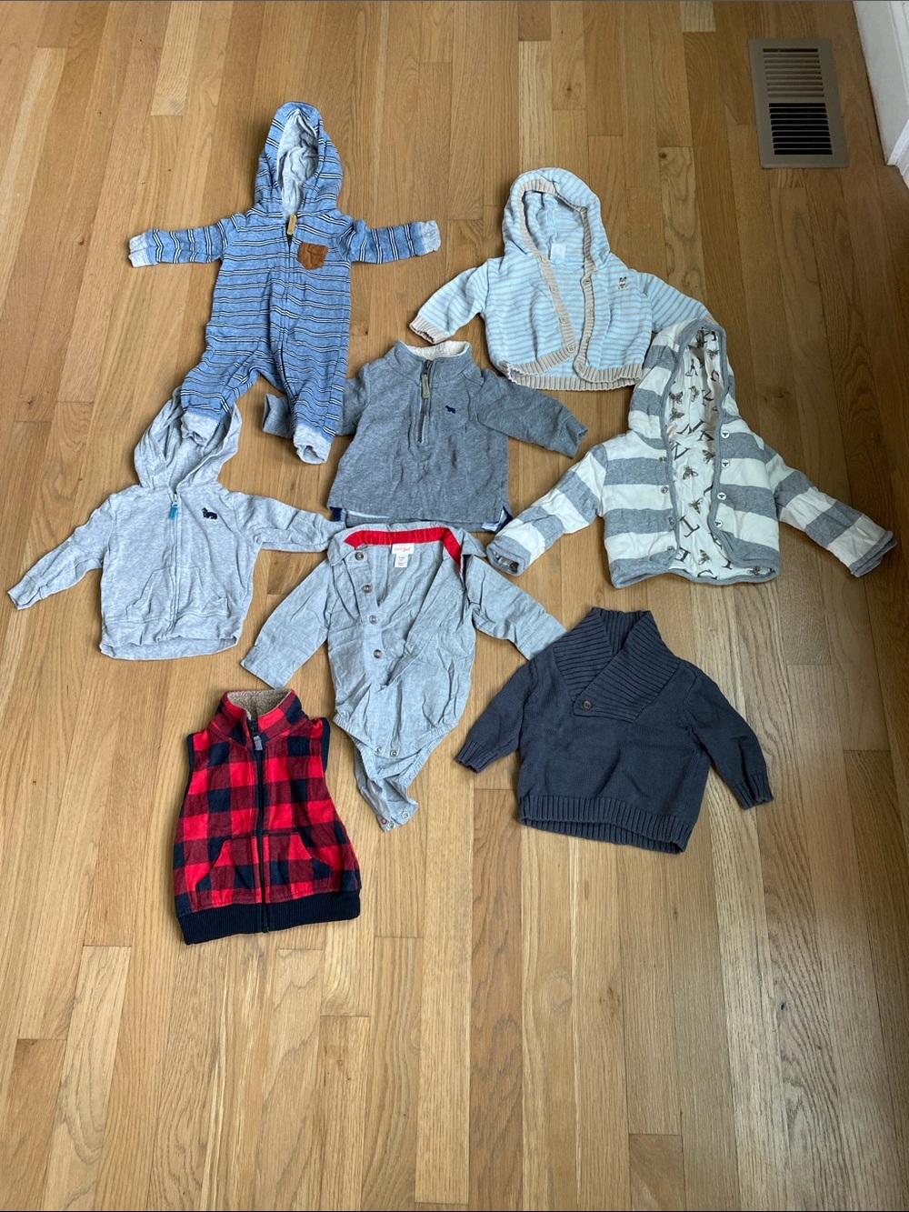 Lot of Carter's 3 Month Baby Boys Mixed Tops & Sweaters in Blue, Gray, Red